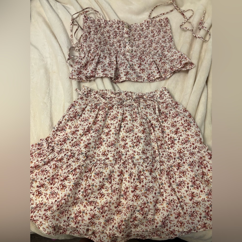 Amazon Essentials Red and White Floral Skirt Set